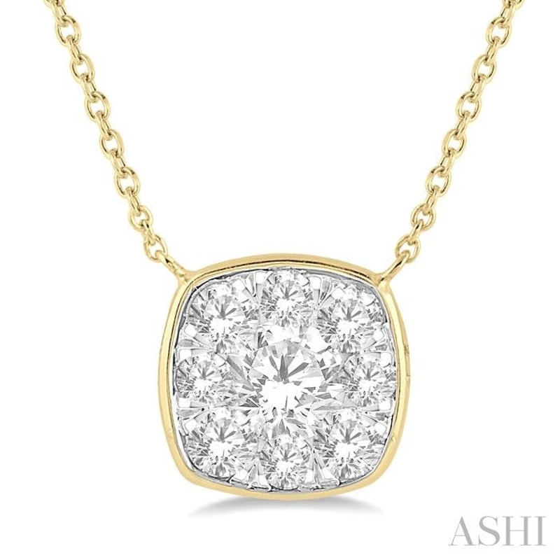 CUSHION SHAPE LOVEBRIGHT ESSENTIAL DIAMOND PENDANT