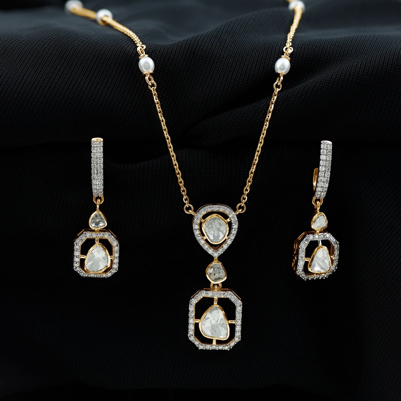 Classic Dangle Jewelry Set with Polki and Real Diamond