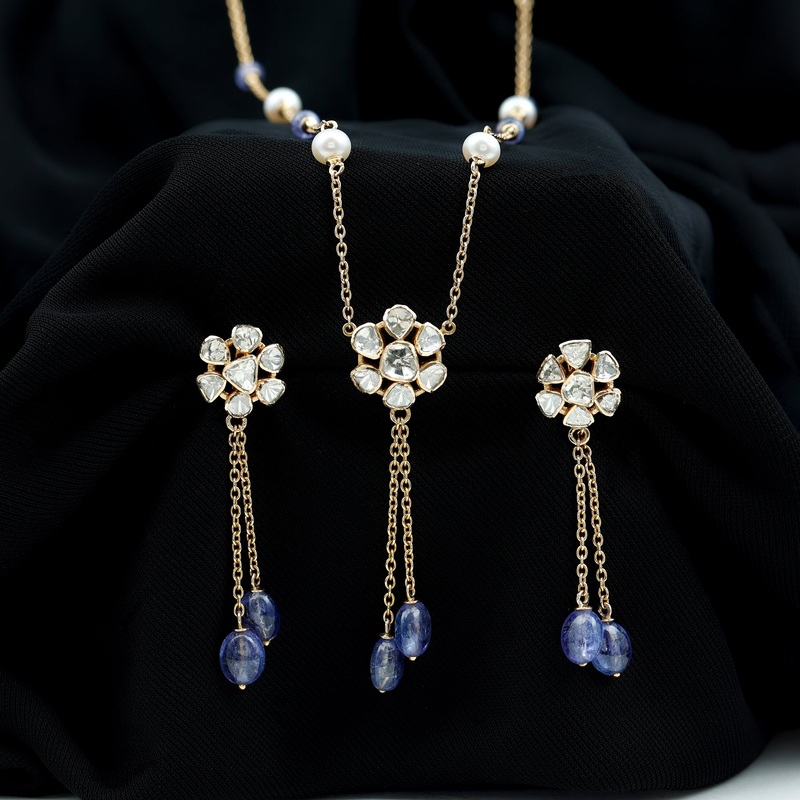 Polki Diamond Flower Jewelry Set with Dangling Tanzanite Beads