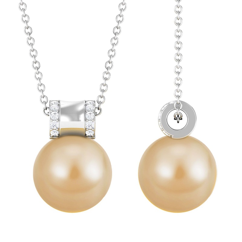 Round South Sea Pearl Elegant Pendant with Diamond