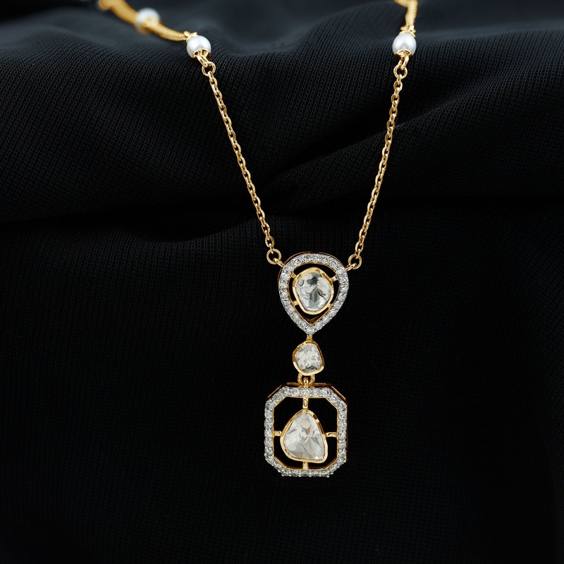 Uncut Diamond and Brillant Cut Diamond Dangle Necklace with Freshwater Pearls